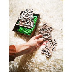 Drveni ornament kućica s prezimenom | Mak Laser Studio