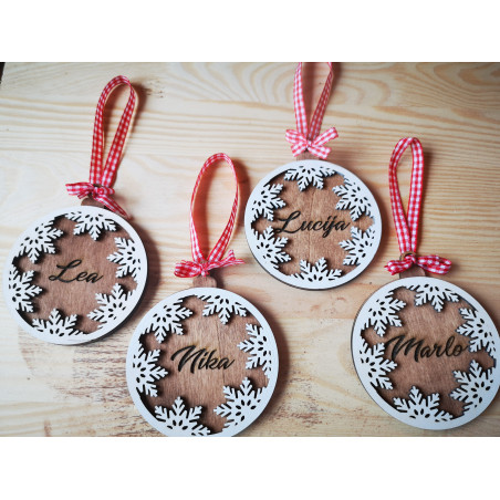 Personalizirane drvene kuglice s imenom | Mak Laser Studio